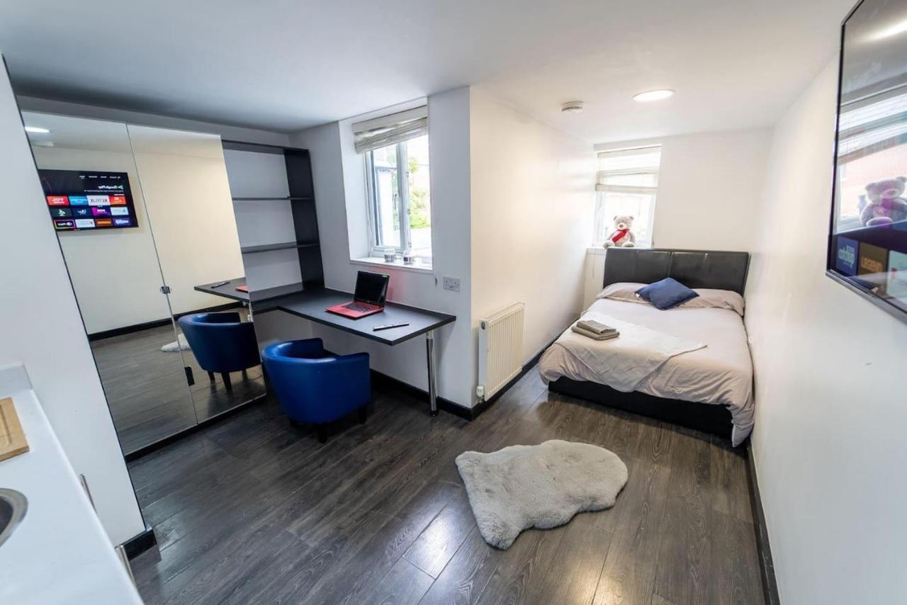 Studio Close To Selly Oak Train Station Birmingham Zewnętrze zdjęcie